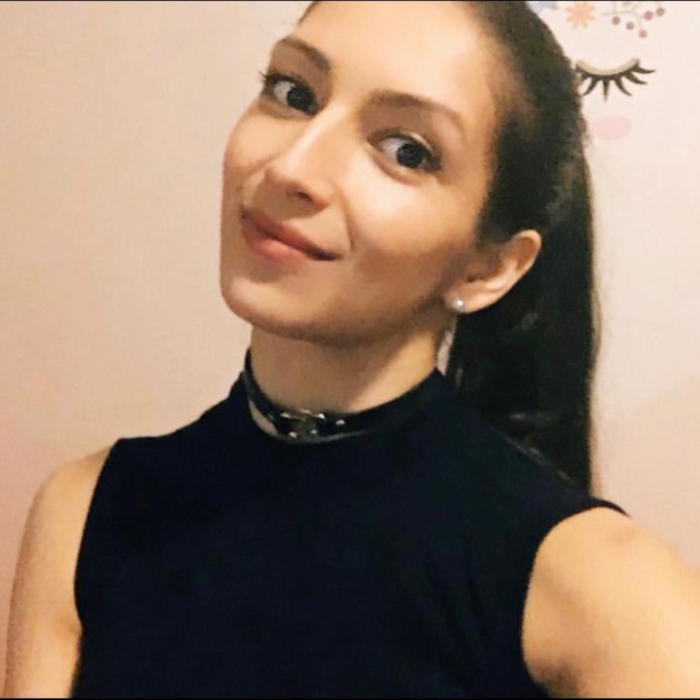 Meet your Posher, Maria